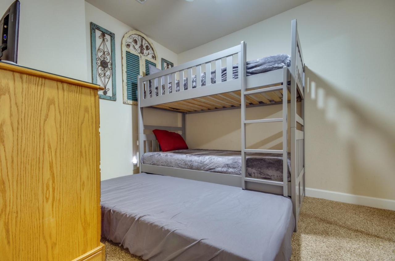 Lakefront Osage Beach Condo Balcony And Pool Access Buitenkant foto
